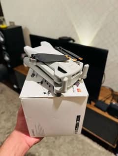 DJI