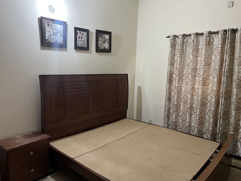 Neat condition bed 1