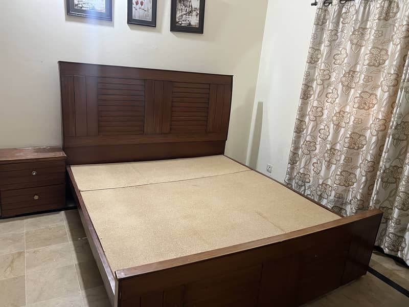 Neat condition bed 2