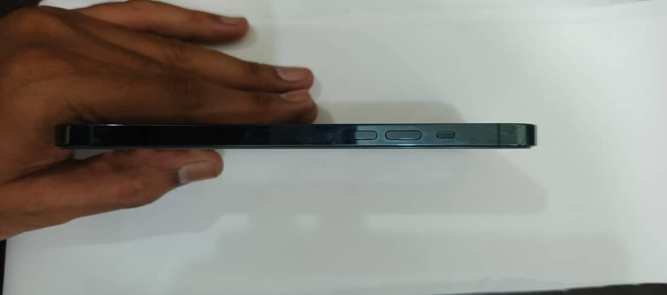 Iphone 12 pro max Pta Approved 3