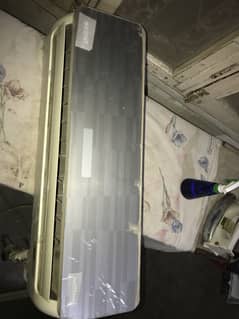 Orient 1 ton split non inverter AC