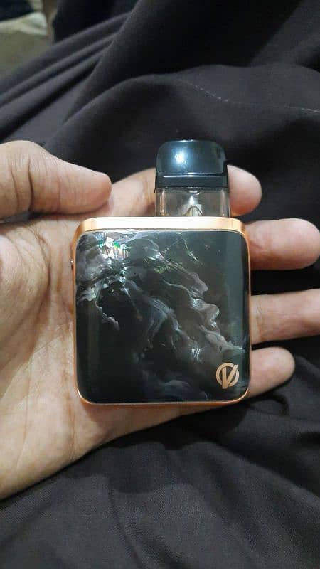 Xros 4 nano Kong edition pod kit, 0.4 coil, 0.6 extra coil with box, 1