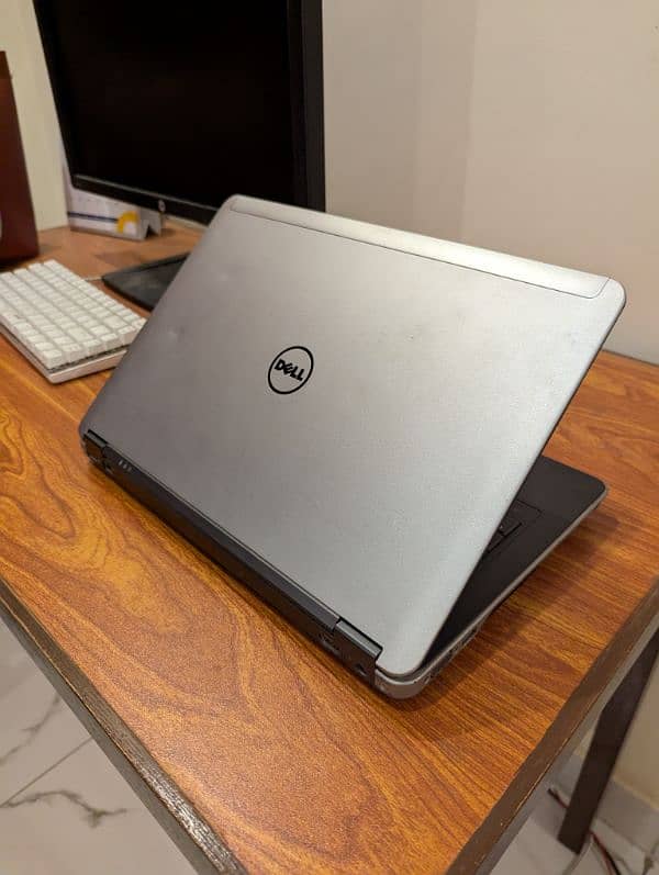 DELL LATITUDE E6440 FOR SALE 0