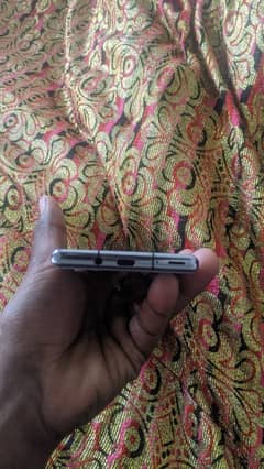 Aqous r6 12/128Gb lush condition urgently sale