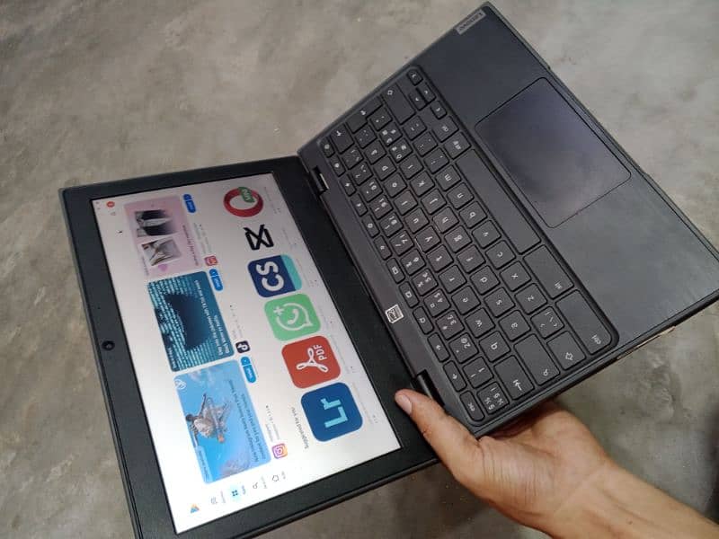 Chromebook Latest Model type C port 4Gb 32Gb built in memory 9