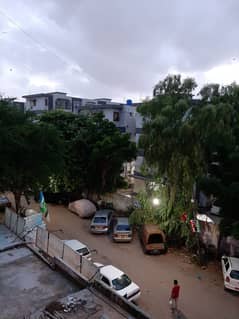 3 bed DD Apartment For Rent in Abdullah terrace Gulistan-e-Jauhar Block 16 Just Opposite Continental Bakers