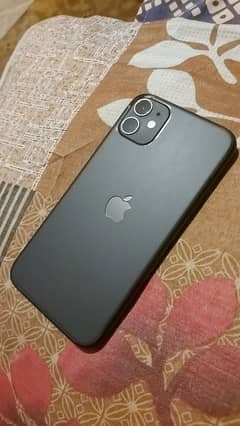 iphone 11 with airpods