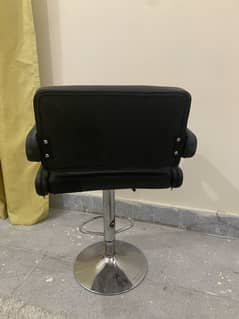 Haircut chair