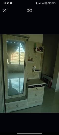 dressing table