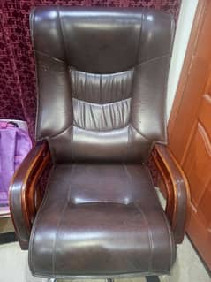 Office Executive revolver chair