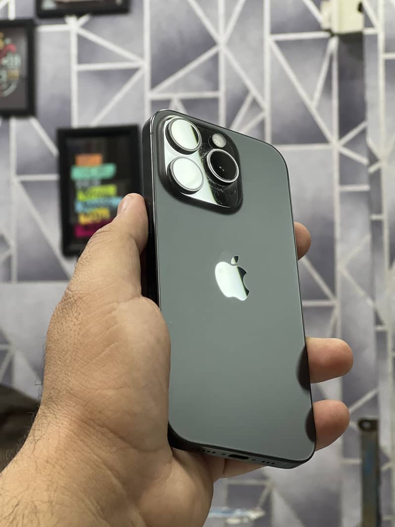iphone 15pro 128gb Non-pta Jv with box 10/10 8