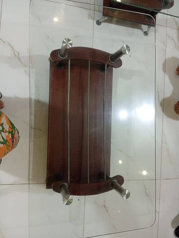 1 big center table and 1 small table in used condition 4