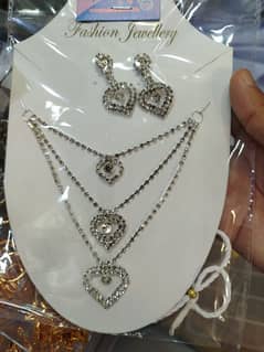 jewellery item neckless and rings