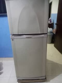Dawalence Refrigerator Model 9170 WBD