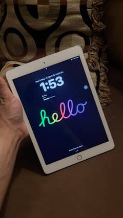I PAD 6TH Generation 128GB ( Cellular Network )