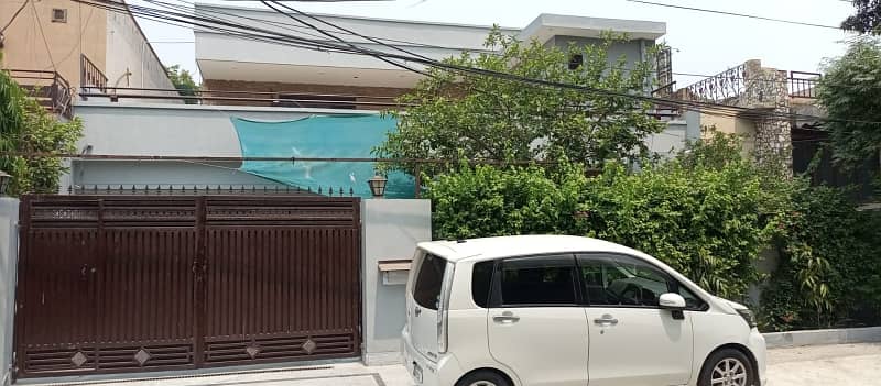 22 Marla house for rent in gulberg 2 only for silent office 0
