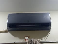 GREE DC INVERTER AC 1 TON