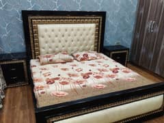Bed Set with Dressing Table and 2 Nightstands