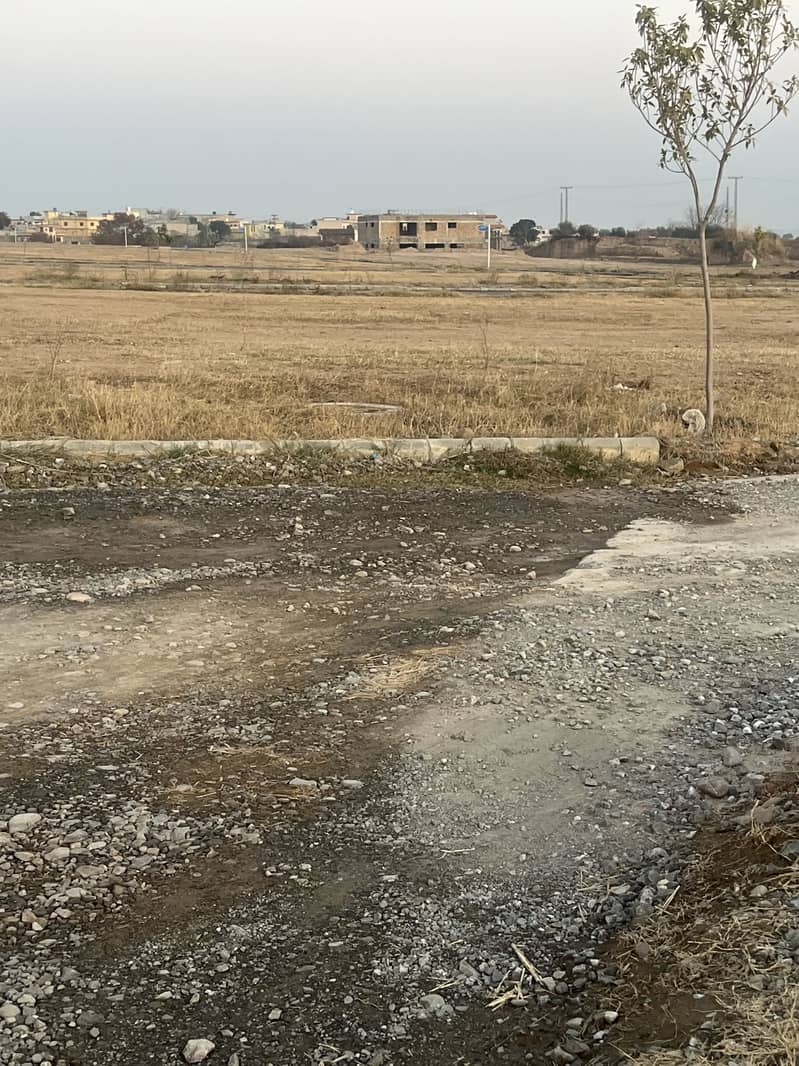 Gulberg greens block c lake facing two sided open 3