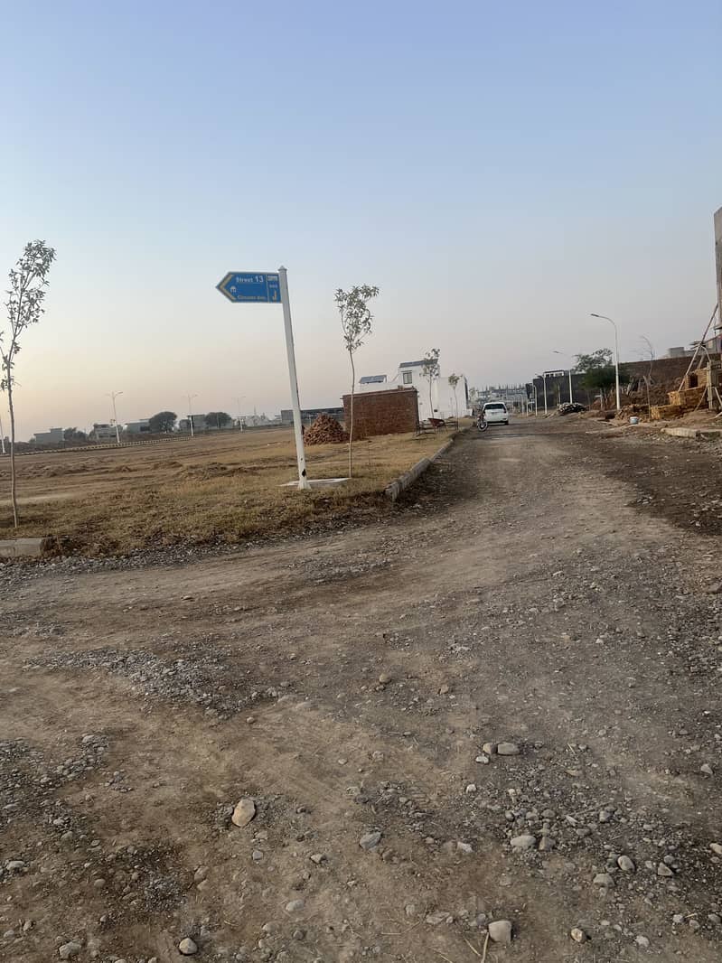 Gulberg greens block c lake facing two sided open 4