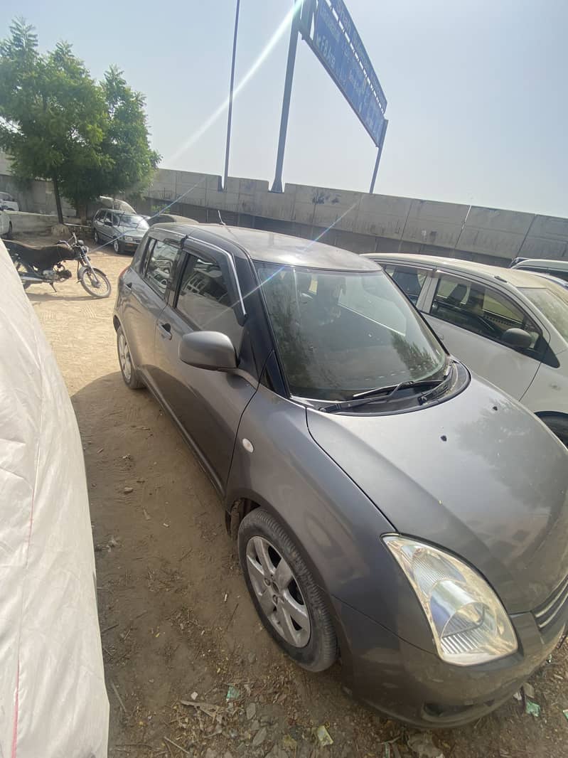 Suzuki swift 2012 1
