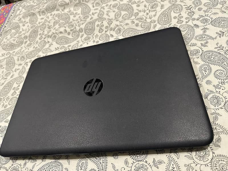 HP notebook Core i3 6th generation 1