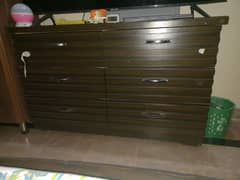 drawers chester / dressing table