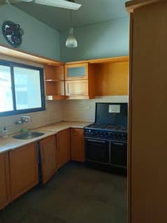Upper Floor Portion Available For Rent Dha Phase 5 msin shujaat small family required 2 or 3 member only