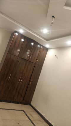 5 MRLA APARTMENT FOR RENT
