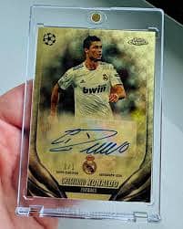 RONALDO SIGNTURES/ MESSI SIGNTURE