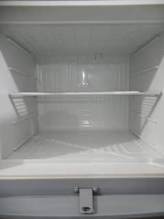 Dawlance fridge in good condition