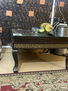 6 seater sofa set with one wooden table is for sale 10/9 condition 6
