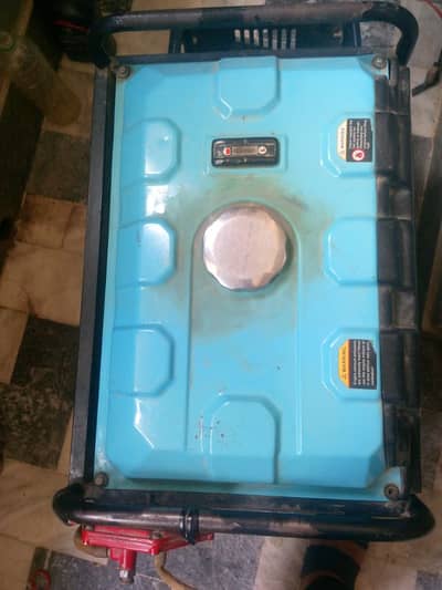 2.5kv midas Generator petrol and Gas both