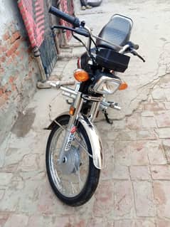 Honda 125 2024 black