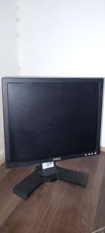 Very good Working condition Dell computer LCD for sale. 10
