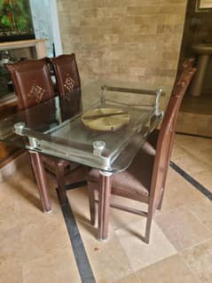 Dining Table with 6 chairs