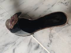 Metro heels