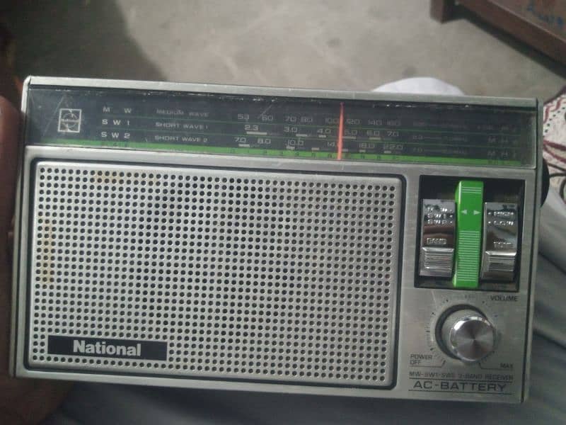 good condition radio 7