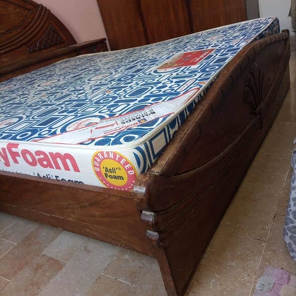 bed set with site table with foam 0
