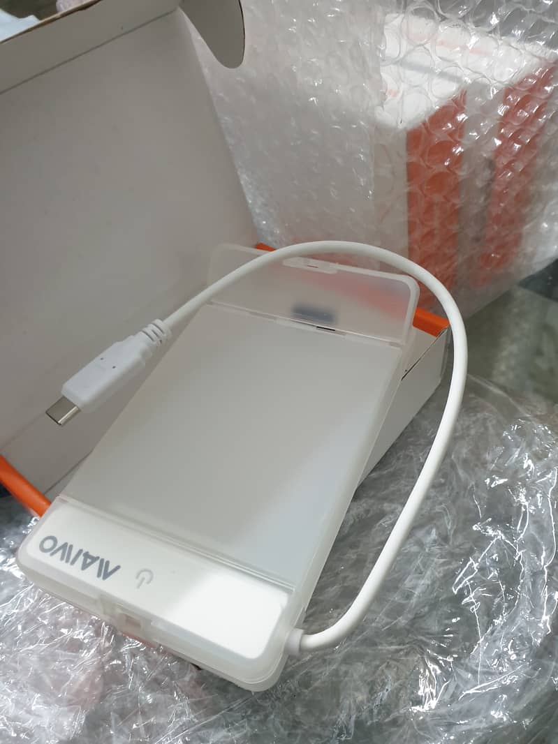 Hard drive 1TB portable, Type C, 100% health, Like New 4