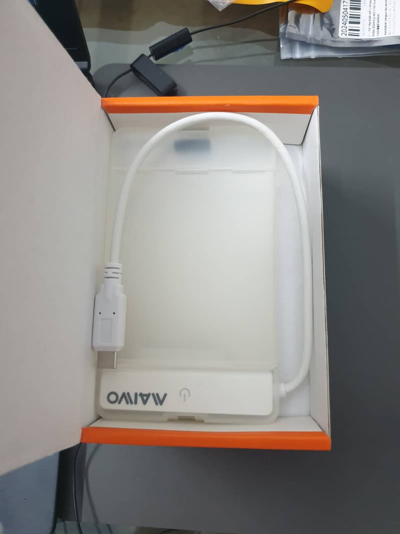 Hard drive 1TB portable, Type C, 100% health, Like New 9