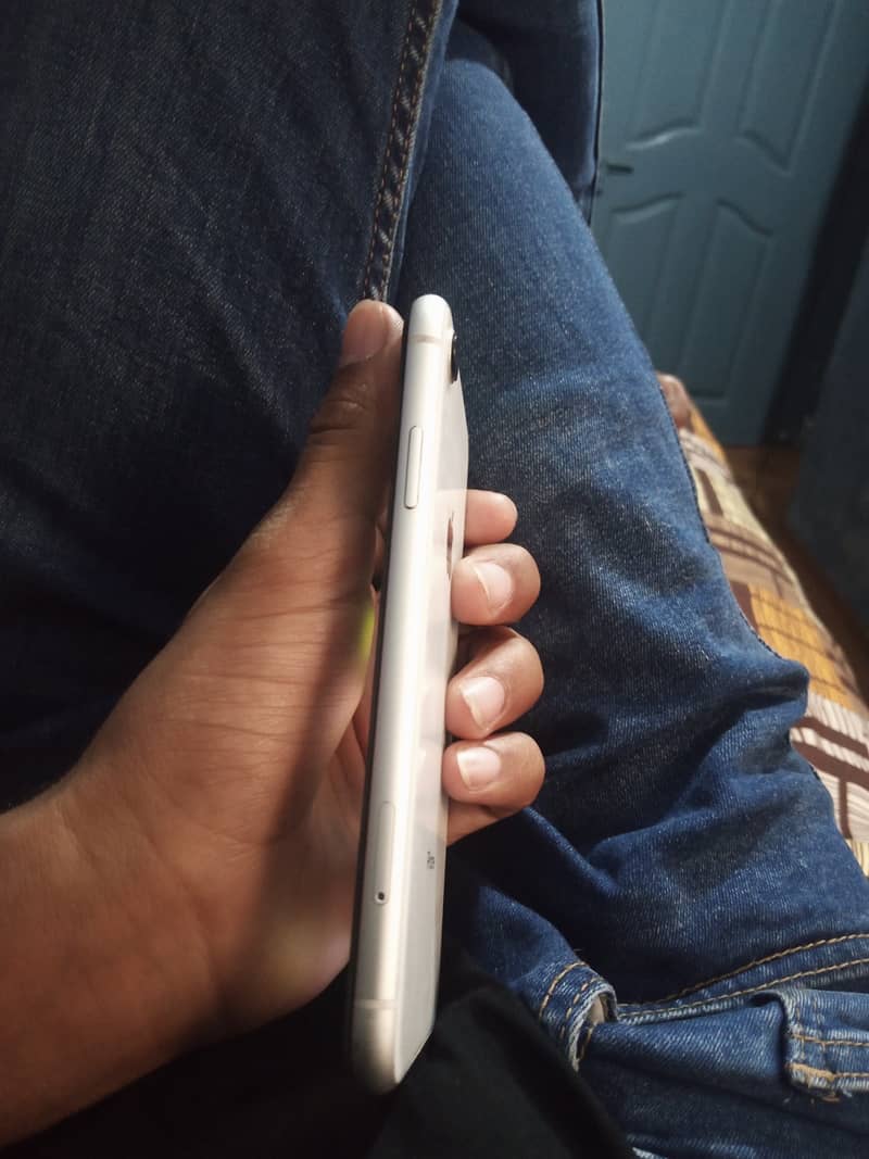 Xr exchanged possible with better mobile 7