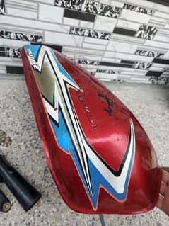 Honda 125 Tanki tappa set
