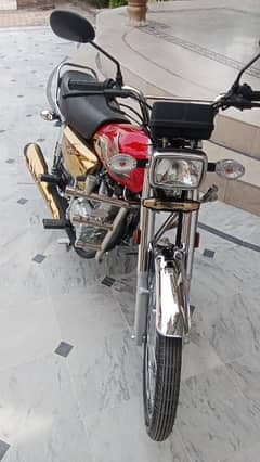 Honda 125 gold edition