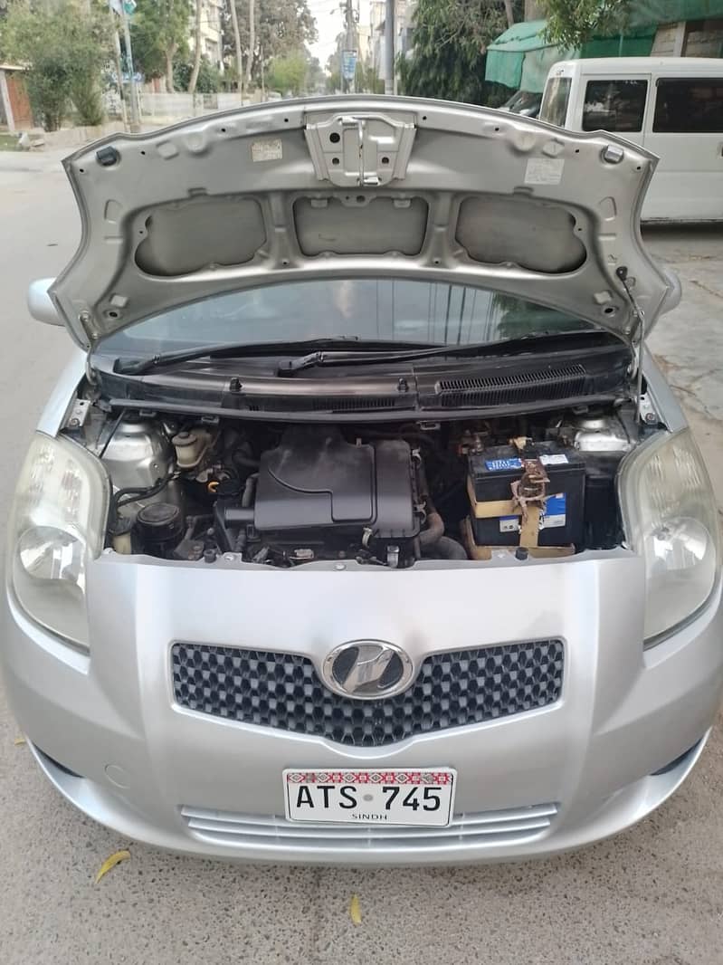 Toyota Vitz 2006/10 own engine, zero,3,3,4,8,5,9,8,9,6,8 6