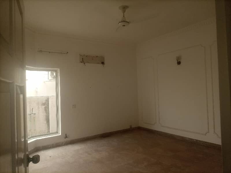 1 KANAL FULL HOUSE IN SUI GASS SOCIETY NEAR DHA PHASE 5 8