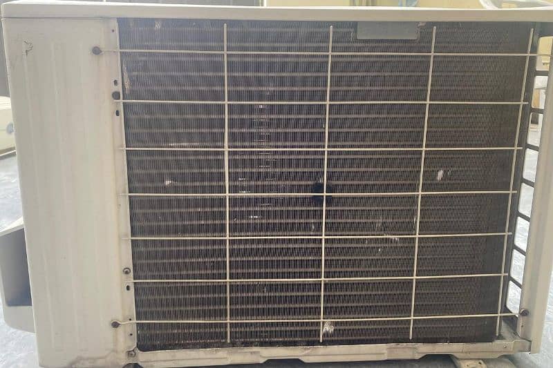 Gree Split Air Conditioner 2