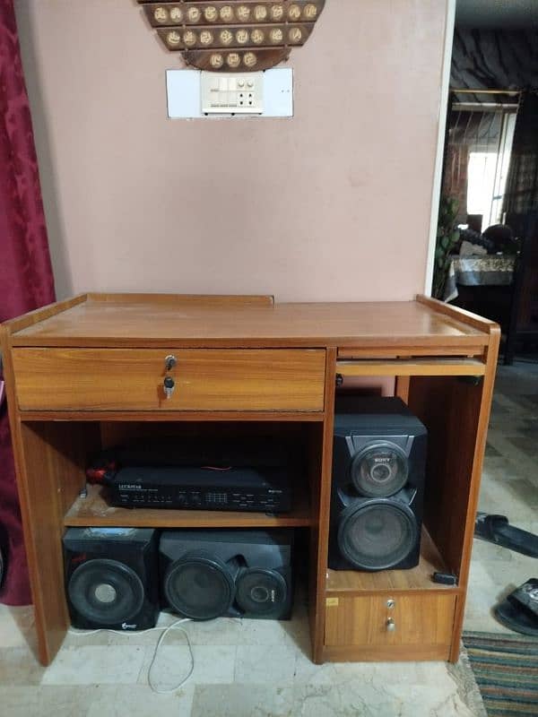 Wooden Computer table 1