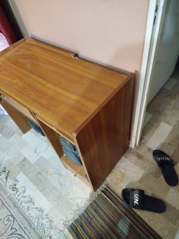 Wooden Computer table 2