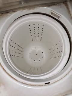 HOME AGE WASHING MACHINE.